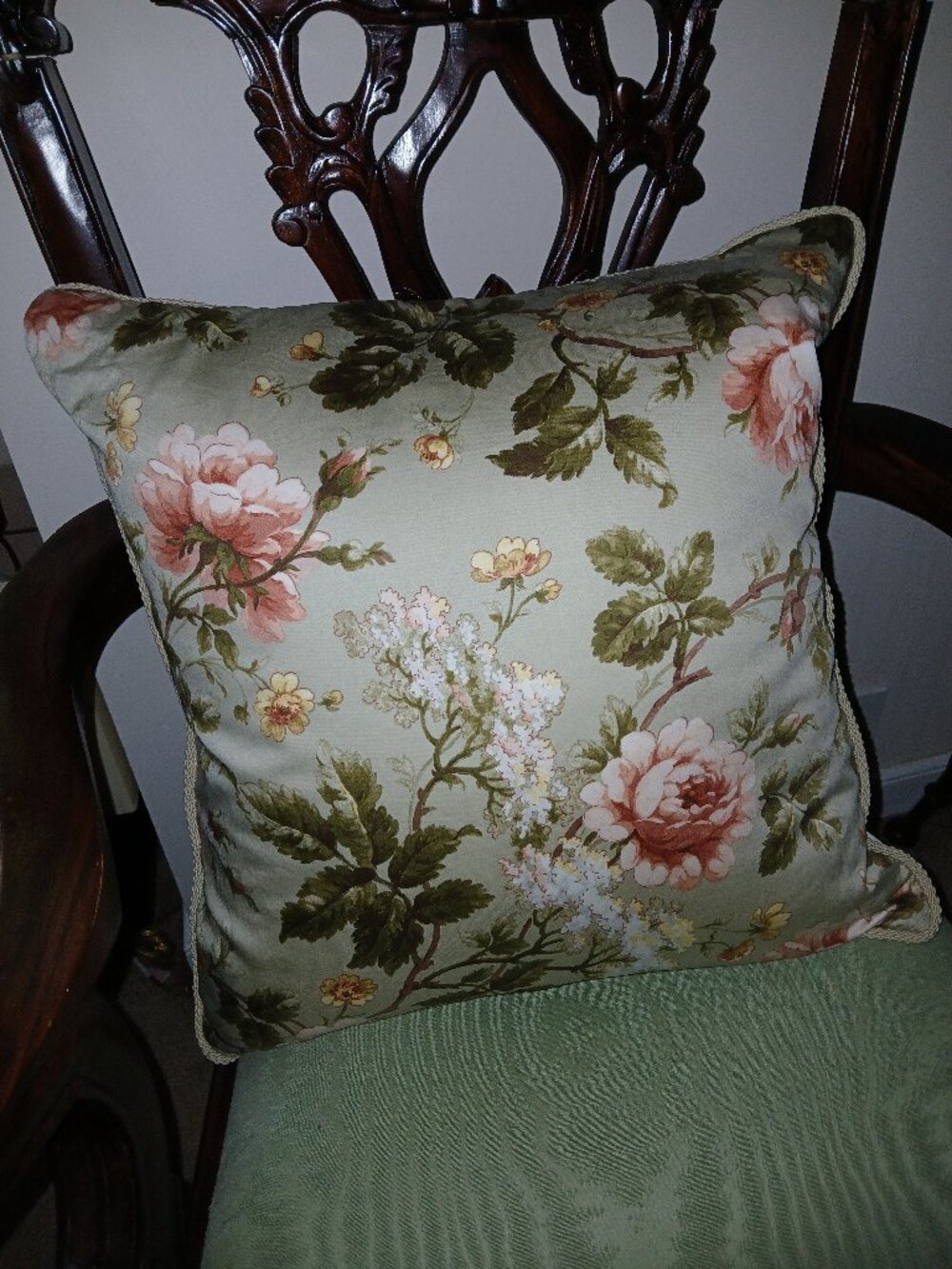 RLL Lauren Ralph Lauren 100% Cotton Satin Goose Feather Filled Throw Pillow